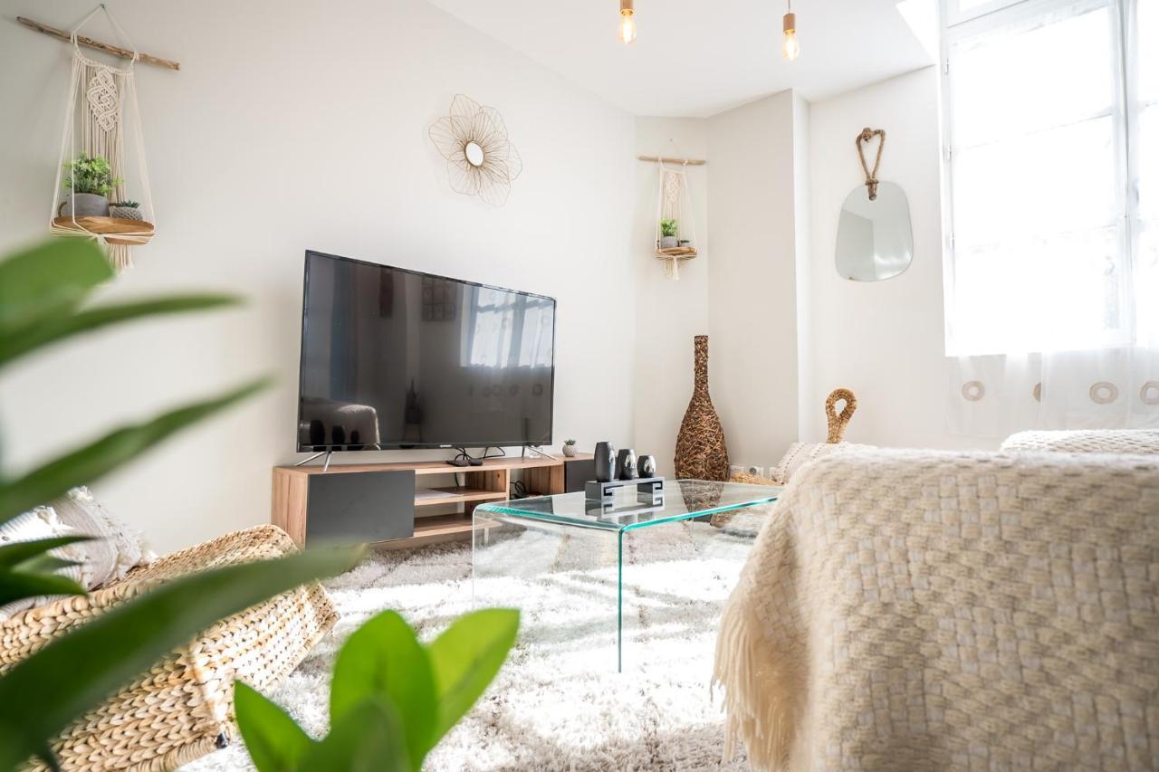 Appt Ambiance Boheme 2 Ch Piscine Lagon Apartment ตาร์บ ภายนอก รูปภาพ